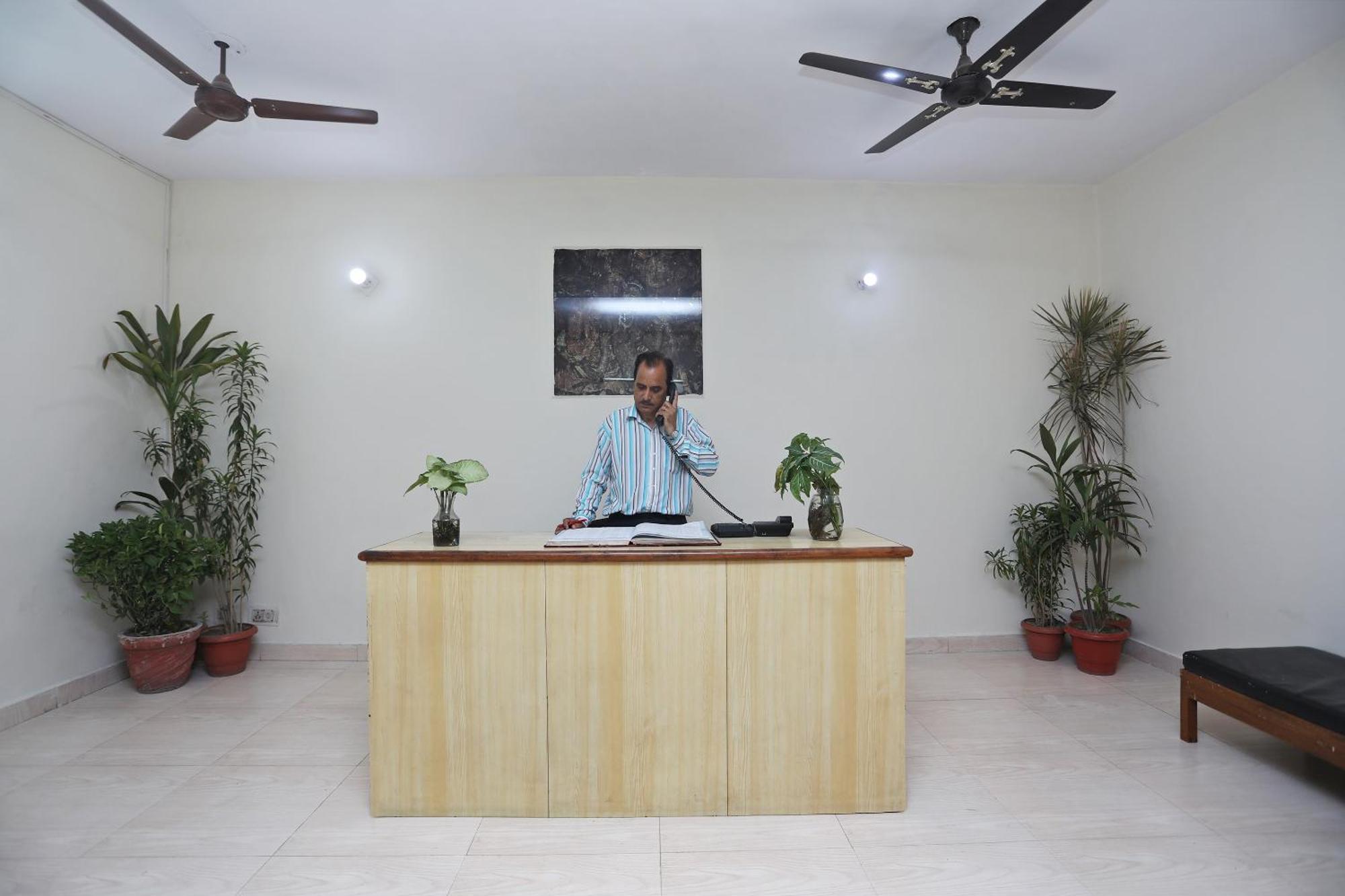 Hotel O Celebration Bnb Home Delhi  Exterior photo